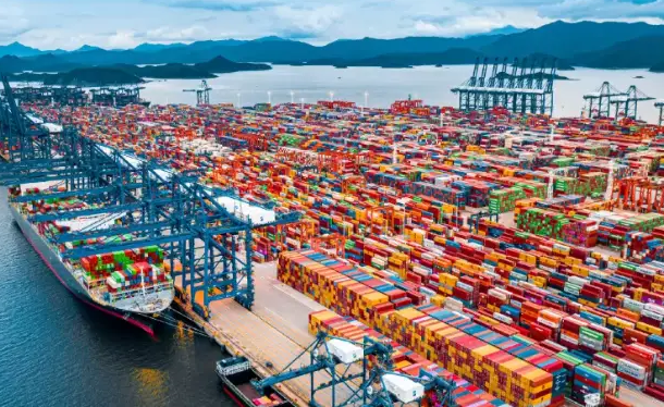 前7個(gè)月江蘇外貿進(jìn)出口同比增長(cháng)5.2%